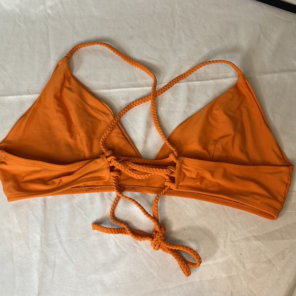 Swimsuit top - Picture 2 of 2